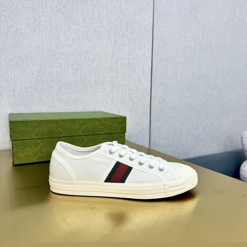 G*u*i casual shoes